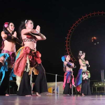 西武園遊園地のビアガーデンで花火大会後にファイアーショー