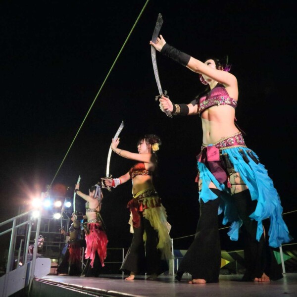 西武園遊園地のビアガーデンで花火大会後にファイアーショー