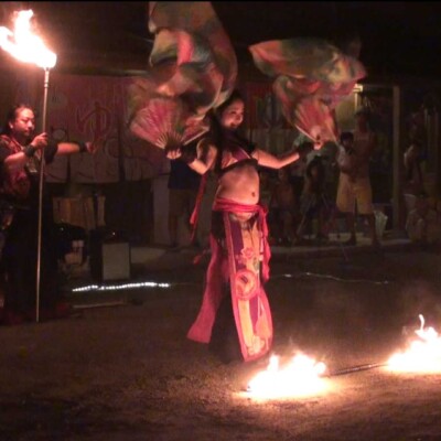 キャンプ場でファイアーショー