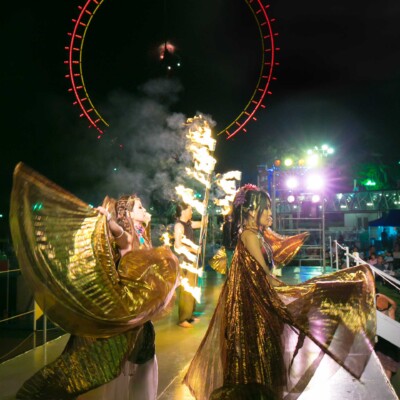 西武園遊園地のビアガーデンで花火大会後にファイアーショー