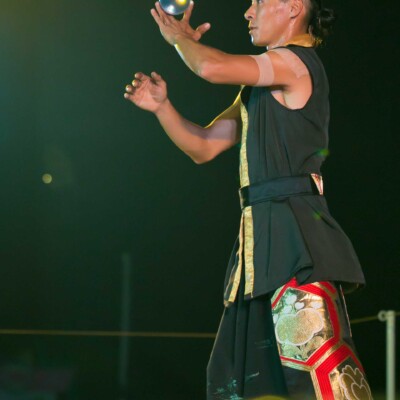 コンタクトジャグリング 西武園遊園地のビアガーデンで花火大会後にファイアーショー