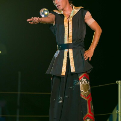 コンタクトジャグリング 西武園遊園地のビアガーデンで花火大会後にファイアーショー