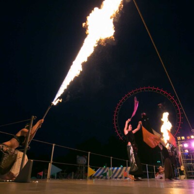西武園遊園地のビアガーデンで花火大会後にファイアージャグリングショー