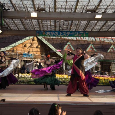 ベリーダンスとファイアーパフォーマンス