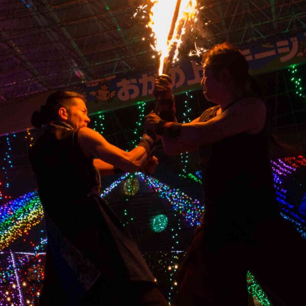 東京ドイツ村の夏イベントサマーフェスタでイルミネーションとファイアーショー