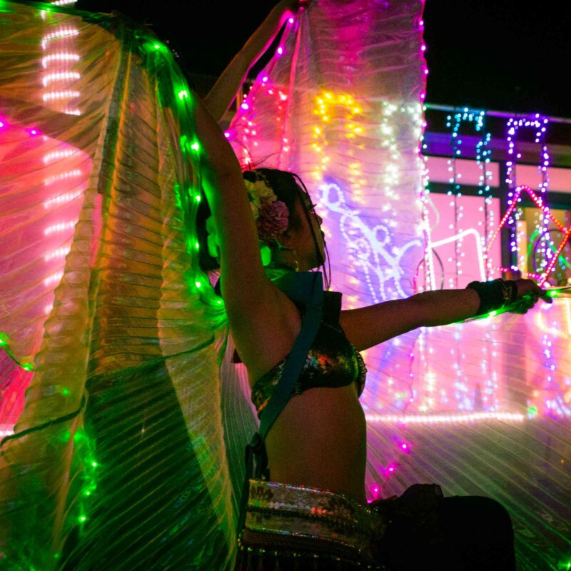 東京ドイツ村の夏イベントサマーフェスタでイルミネーションとファイアーショー