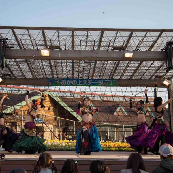 ベリーダンスとファイアーパフォーマンス