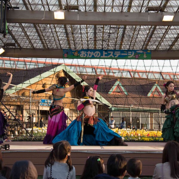 ベリーダンスとファイアーパフォーマンス