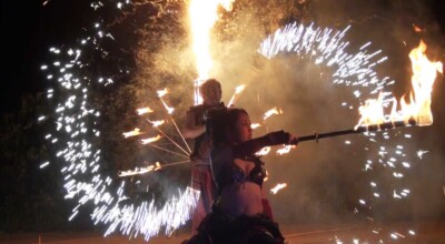 火付盗賊のファイアーパフォーマンスで使う花火が出るバトン/Pyro Staff