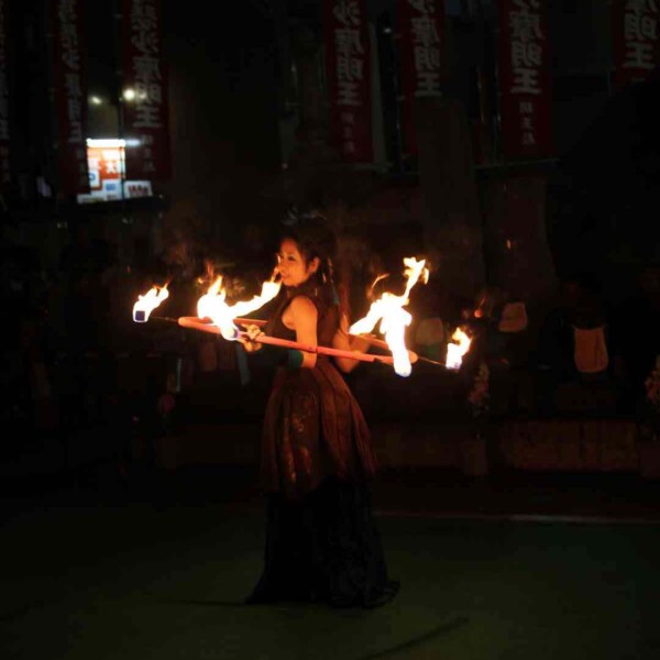 大須大道町人祭で火付盗賊ファイアーパフォーマンス