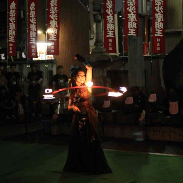 大須大道町人祭で火付盗賊ファイアーパフォーマンス