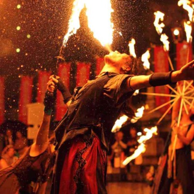 火吹き 大須大道町人祭で火付盗賊ファイアーパフォーマンス