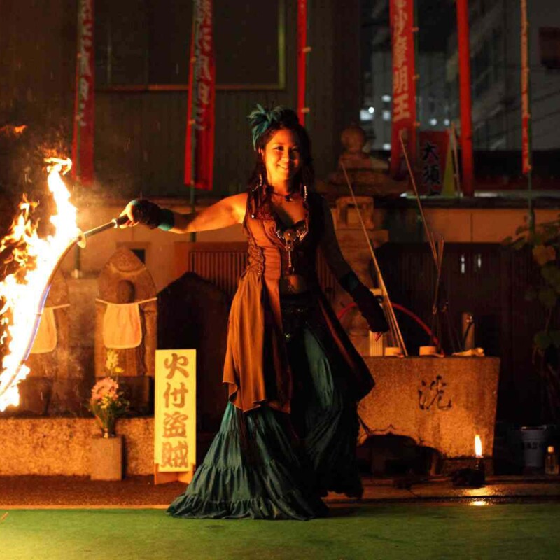 大須大道町人祭で火付盗賊ファイアーパフォーマンス