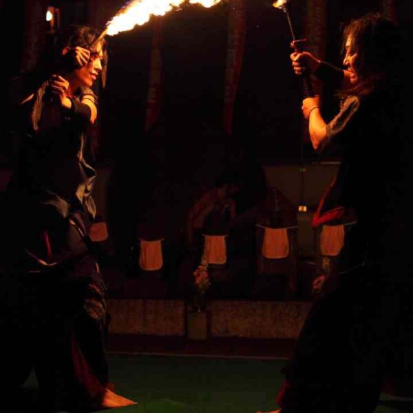 大須大道町人祭で火付盗賊ファイアーパフォーマンス