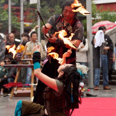 大須大道町人祭で火付盗賊ファイアーパフォーマンス