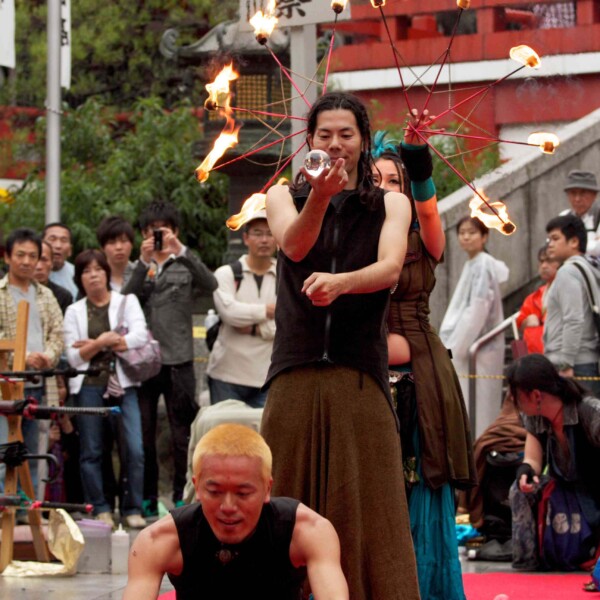 大須大道町人祭で火付盗賊ファイアーパフォーマンス