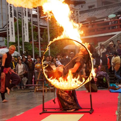 大須大道町人祭で火付盗賊ファイアーパフォーマンス