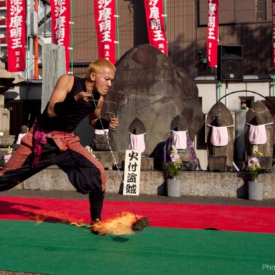 大須大道町人祭で火付盗賊ファイアーパフォーマンス