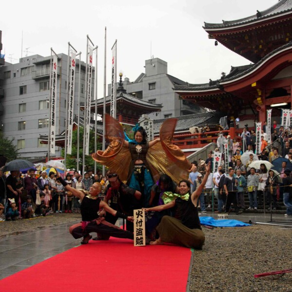大須大道町人祭で火付盗賊ファイアーパフォーマンス