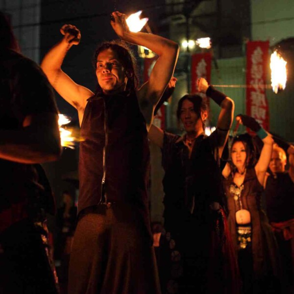 大須大道町人祭で火付盗賊ファイアーパフォーマンス