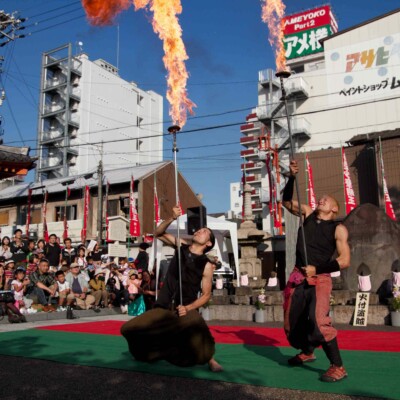 大須大道町人祭で火付盗賊ファイアーパフォーマンス