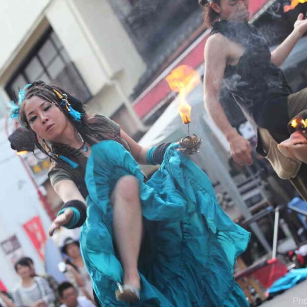 大須大道町人祭で火付盗賊ファイアーパフォーマンス
