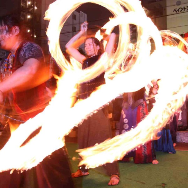 大須大道町人祭で火付盗賊ファイアーパフォーマンス