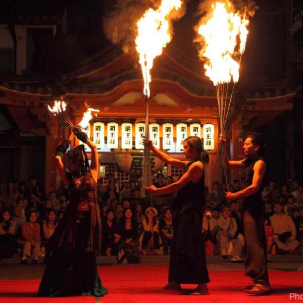 大須大道町人祭で火付盗賊ファイアーパフォーマンス