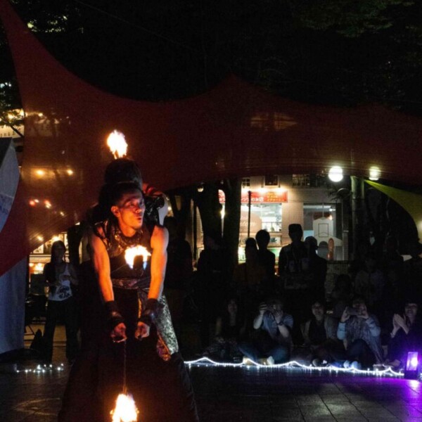 千葉中央公園で火付盗賊ファイアーパフォーマンス