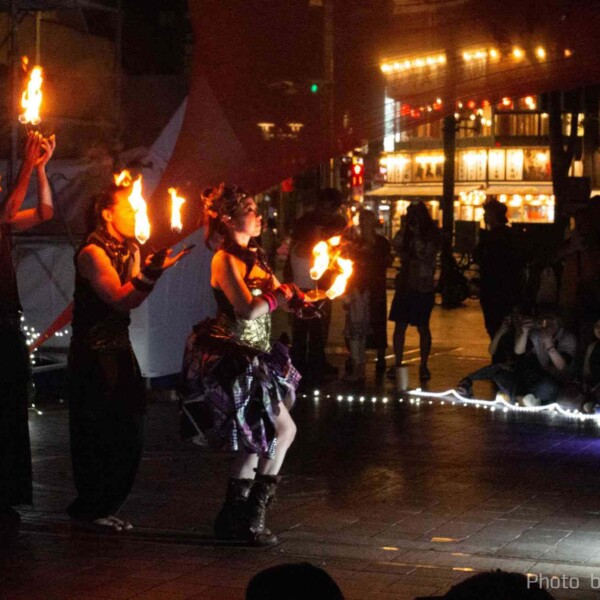 千葉中央公園で火付盗賊ファイアーパフォーマンス