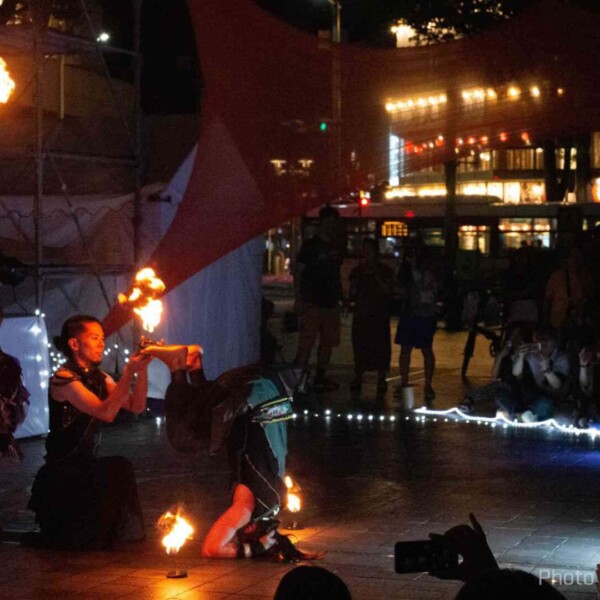 千葉中央公園で火付盗賊ファイアーパフォーマンス