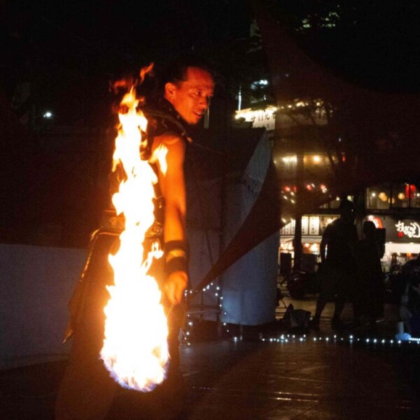 千葉中央公園で火付盗賊ファイアーパフォーマンス