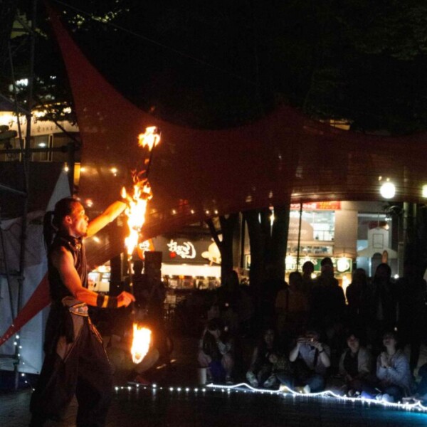 千葉中央公園で火付盗賊ファイアーパフォーマンス