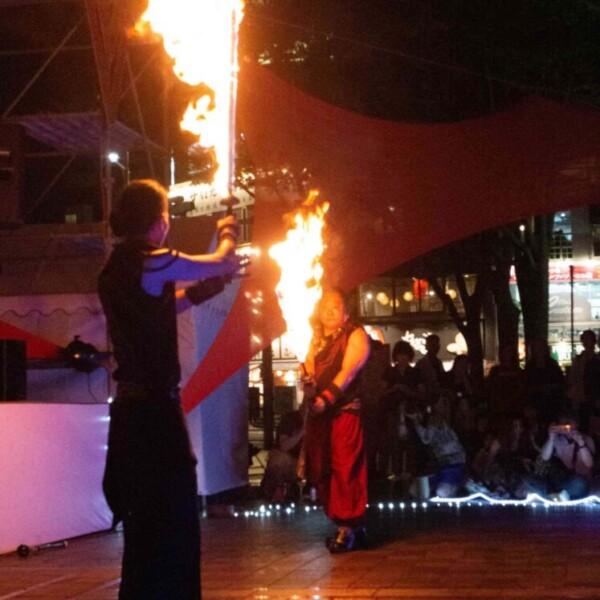 千葉中央公園で火付盗賊ファイアーパフォーマンス