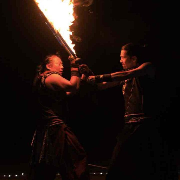 スキージャム勝山のジオイルミネーションでファイアーパフォーマンス