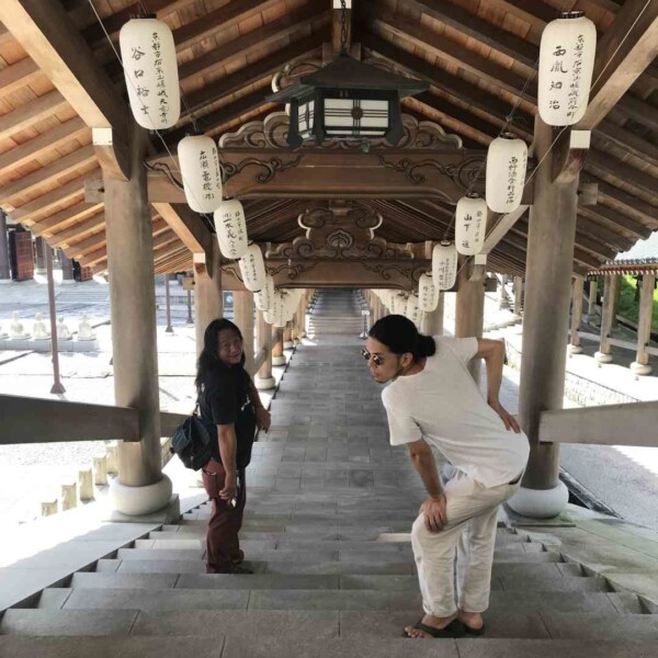 富山観光。映画撮影できそうな誰もいない寺
