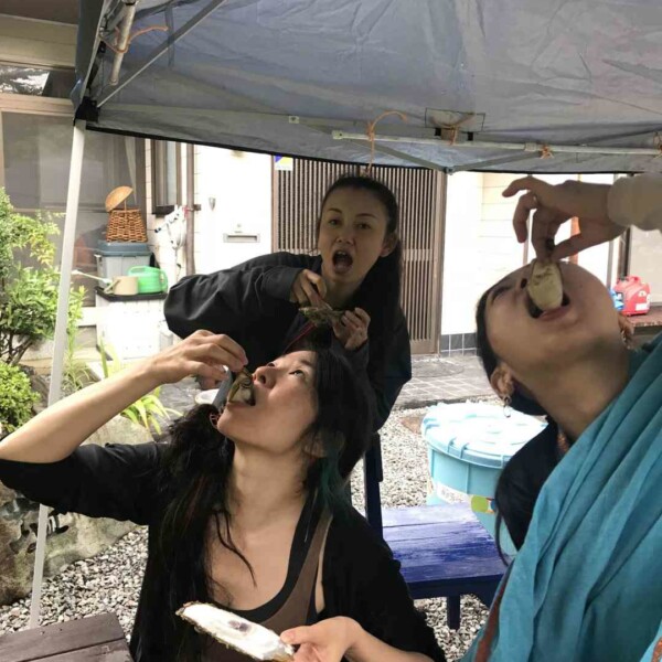 気仙沼で牡蛎をいただきます