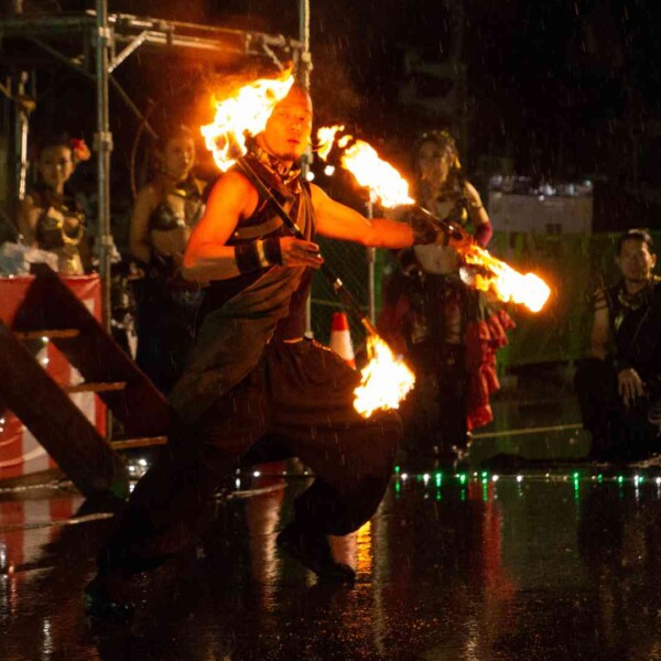 気仙沼みなとまつりでファイアーパフォーマンス