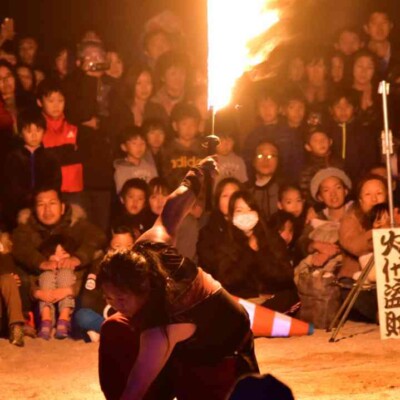 ゆめ花博で開催されたゆめ花大道芸でファイアーパフォーマンス