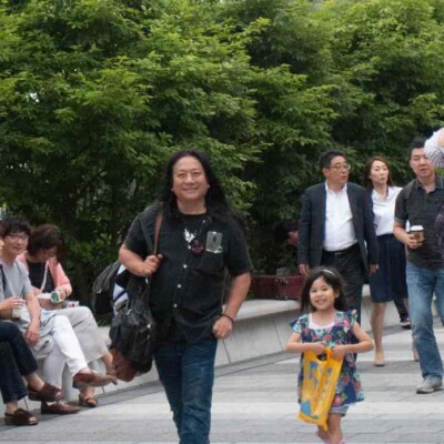 ソラマチ大道芸フェスティバルでのセイムセイムの大道芸パフォーマンス