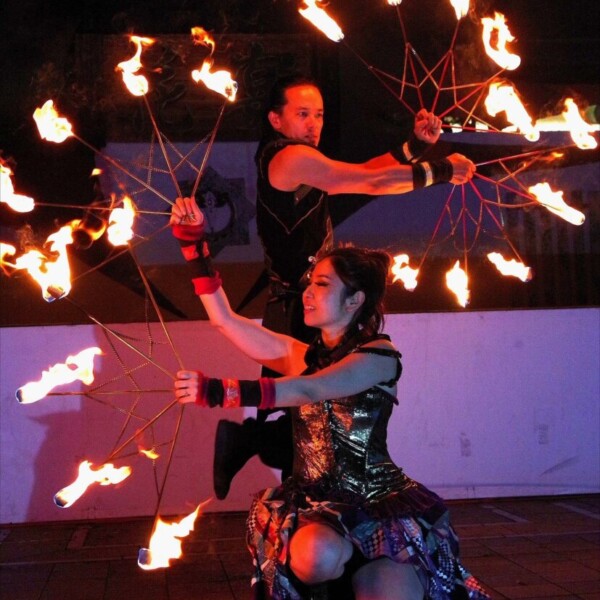 千葉中央公園で火付盗賊ファイアーパフォーマンス