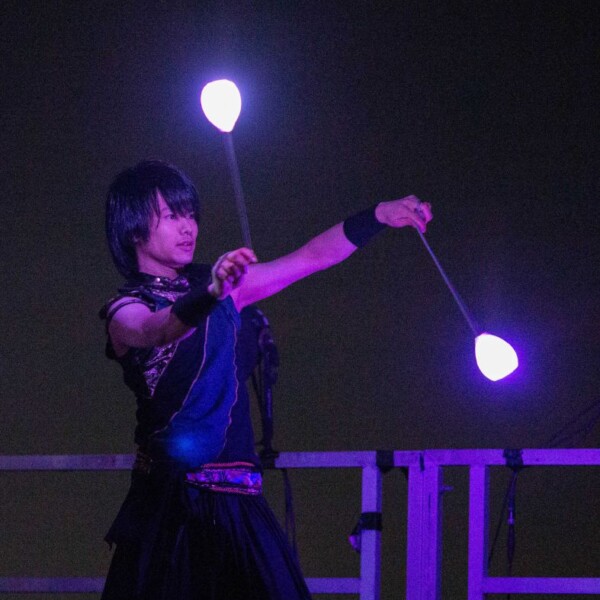 アゲハ東京の17周年イベントでライトパフォーマンス