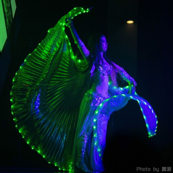 アゲハ東京の17周年イベントでAlphaPortalの盛り上げライトパフォーマンス