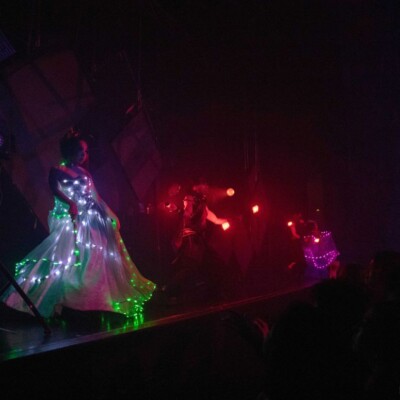 アゲハ東京の17周年イベントでAlphaPortalの盛り上げライトパフォーマンス