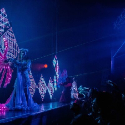 アゲハ東京の17周年イベントでAlphaPortalの盛り上げライトパフォーマンス