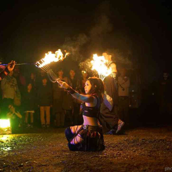 豊橋のベリーダンスイベントでファイアーショー