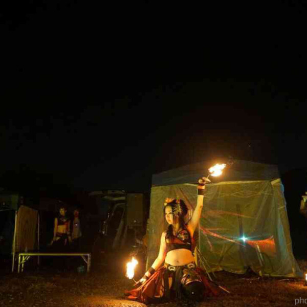 豊橋のベリーダンスイベントでファイアーショー