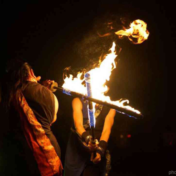 豊橋のベリーダンスイベントでファイアーショー