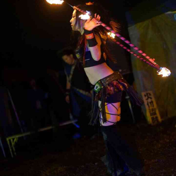 豊橋のベリーダンスイベントでファイアーショー