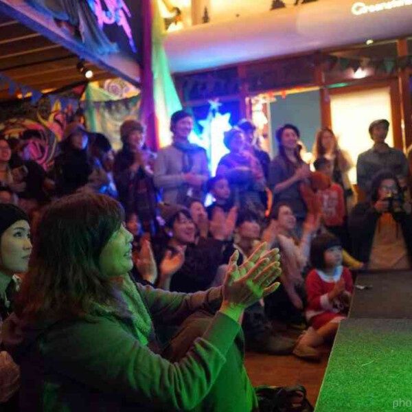 豊橋のベリーダンスイベントでジャグリング